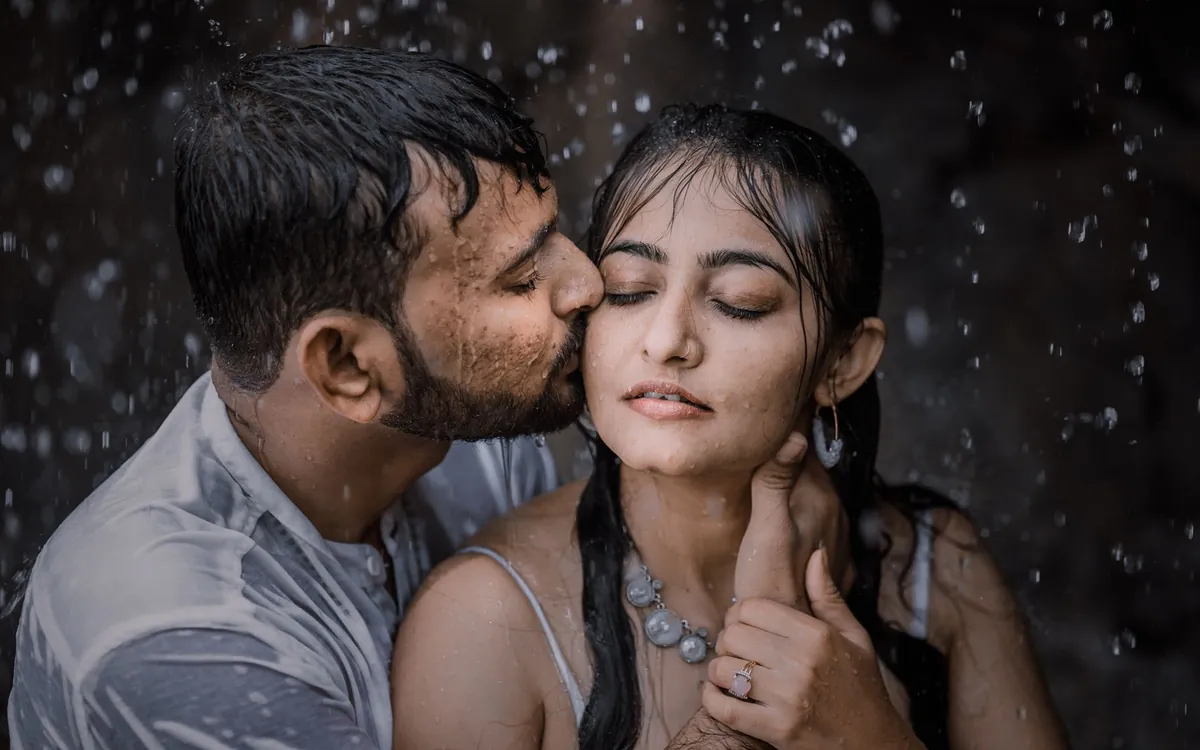 An outdoor couple photoshoot